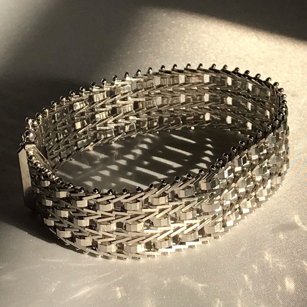 Milor Sterling Diamond-Cut Woven Link Bracelet - Picture 9 of 11